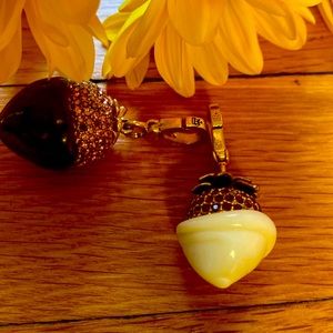 Beautiful juicy couture strawberry dipped charms retired pre- owned 😍
